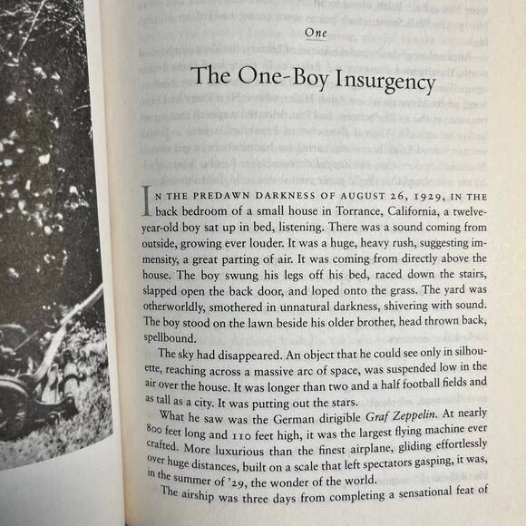 Unbroken by Laura Hillenbrand (2014 Paperback) WWII Survival Memoir - Picture 7 of 8